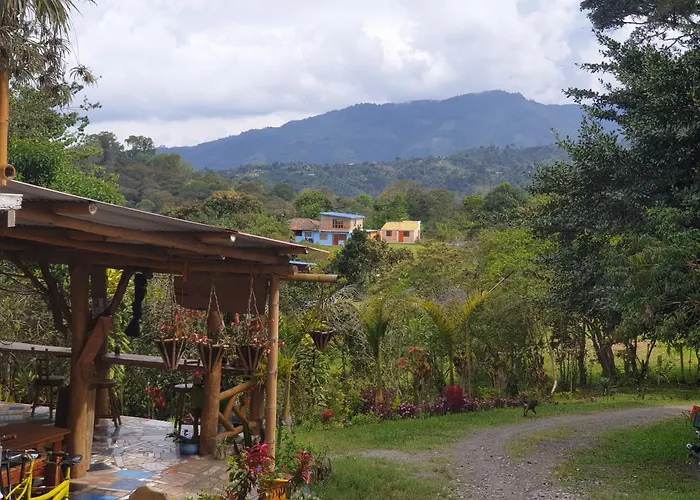 Eco Hotel Manu Viajeros