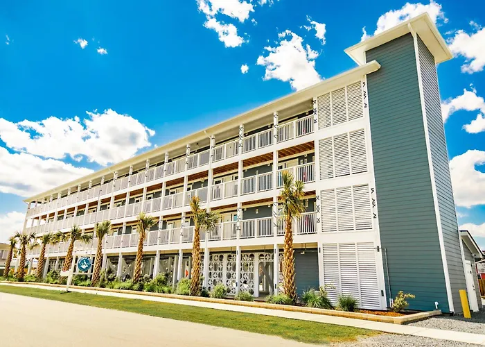 102 Queen Ada Suite, 1St Floor Low Tide