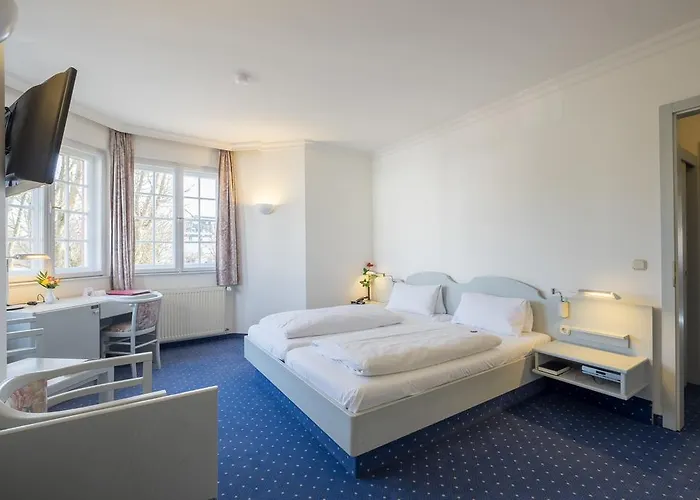Hotel Gautinger Hof - Ruhig im Fünf-Seen-Land nahe S-Bahn und München