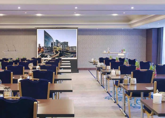 Renaissance Paris La Defense Hotel