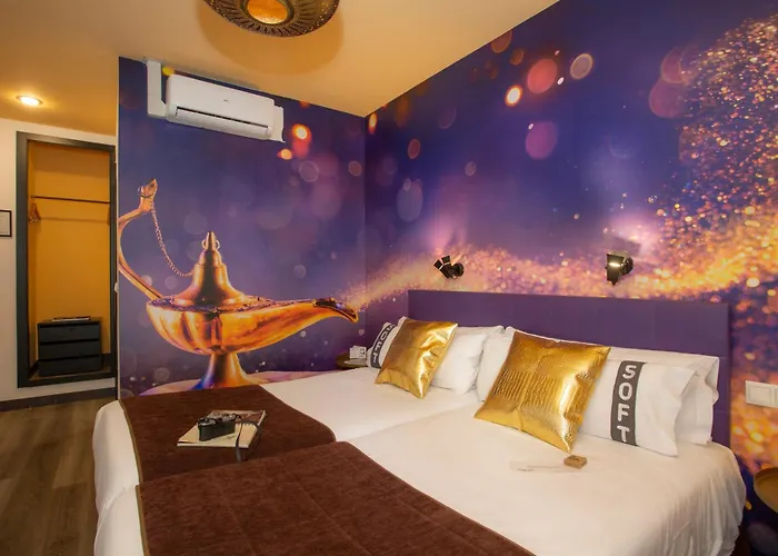 Casual Del Cine Valencia By Casual Hoteles