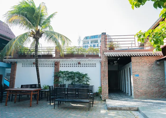 Vientiane Ruby Riverside Hotel