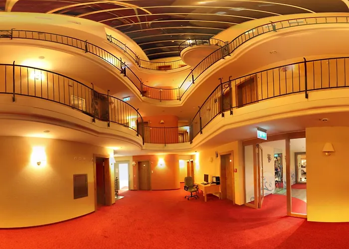 Penthouse mit Whirlpool, Sauna, Dachterrasse und Schwedenofen, air-condition