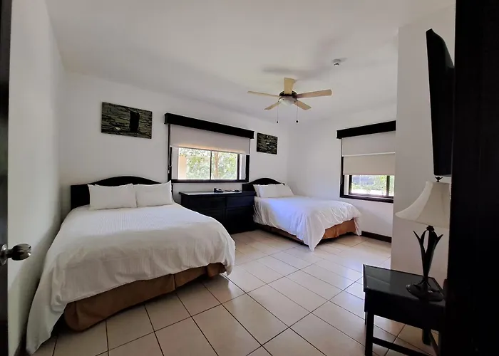 Papagayo Hotel y Villas