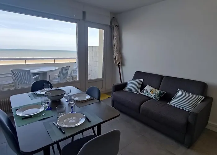 Une terrasse sur la Mer