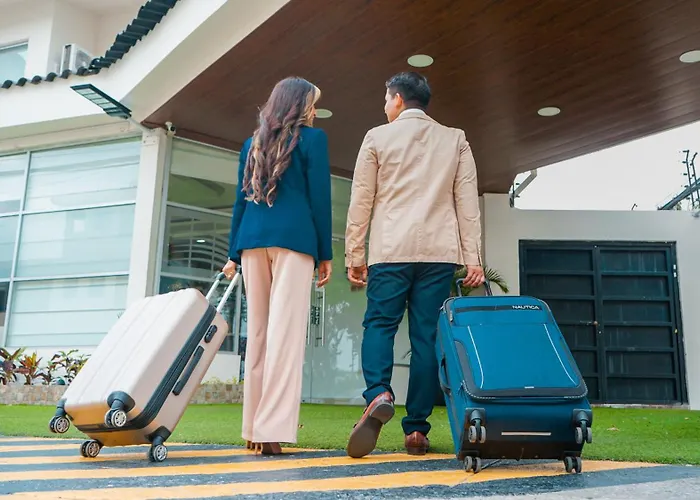 Hotel MC Suites - Confort cerca del Aeropuerto