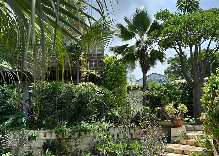 Le Jardin Exotique Hotel