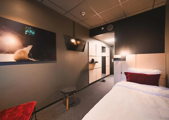 Svalbard Hotell | The Vault