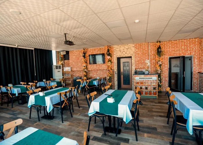 Hasuni Tas Hotel