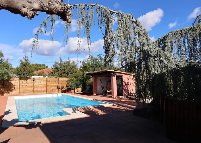 El Cedre Blau Vivienda con piscina en Granollers