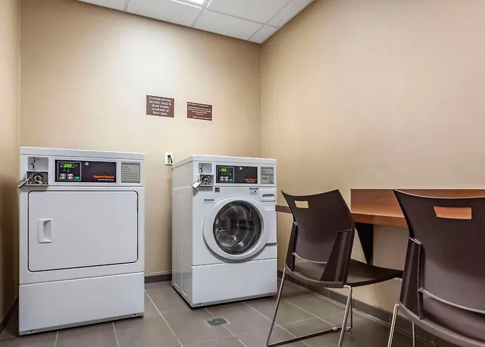 Comfort Inn & Suites Avera Southwest