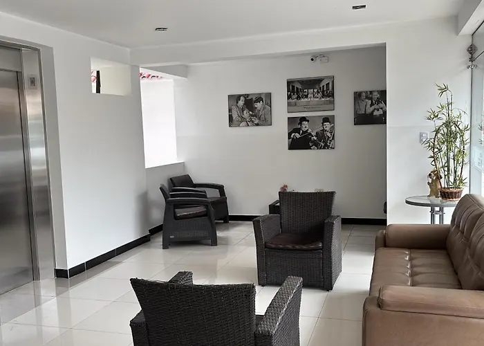 Hotel Venture