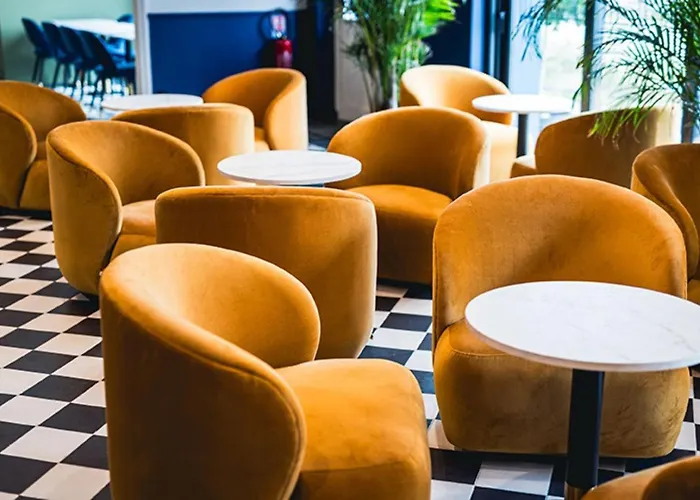 Hotel Saintchristophe Houdan