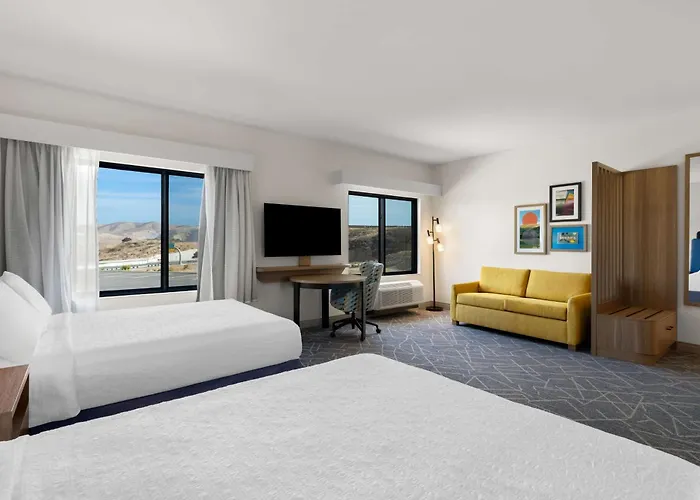 Hampton Inn & Suites Corona, Ca