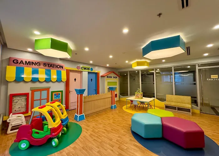 The Palladium - Modern Executive Studio