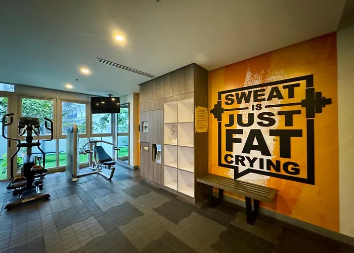 The Palladium - Modern Executive Studio