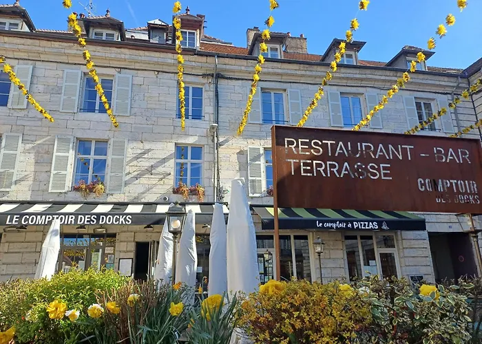 Le Comptoir Du Voyageur