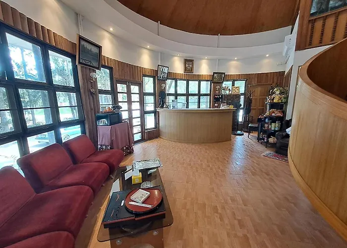Nomads Homestay Sriracha