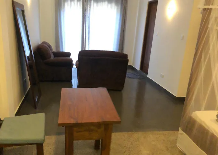 Hotel Paradiso,