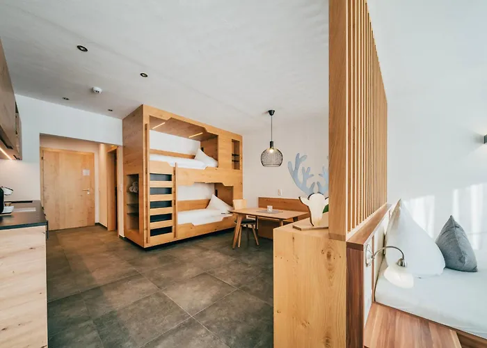 Tillga Glueck - 4 Stars