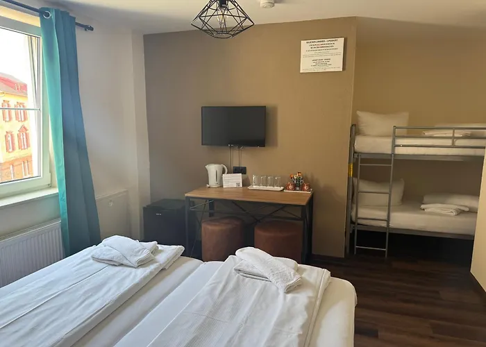 Hotel Capitol Zentrum - 24H -