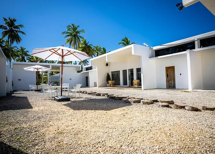 The Palm Bay Club Lodge