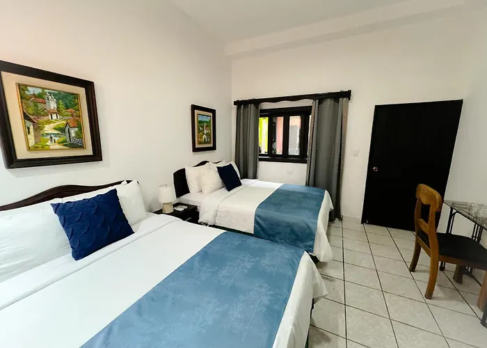 Hotel Camino Maya