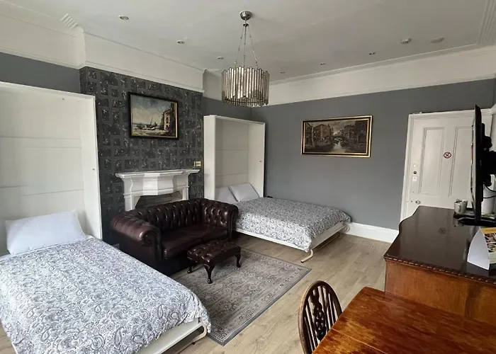 Charlotte Guest House London