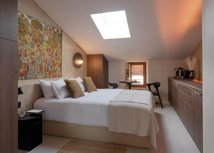 MiHotel - Grenier à Sel de Pérouges