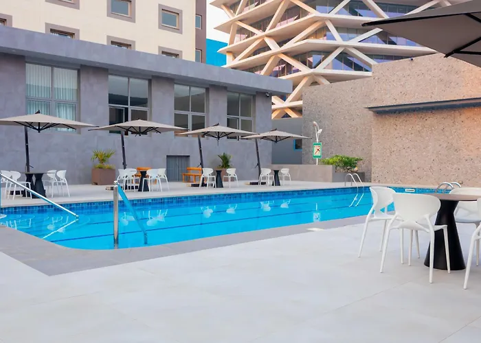 Palms By Eagles Airport City