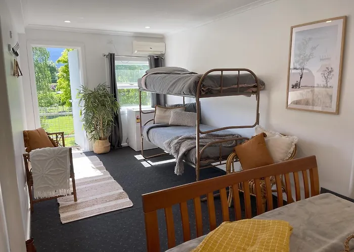 Talbingo Lodge - Selwyn Accommodation