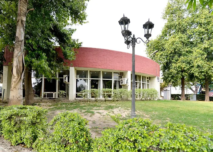 Karna Lake Tourist Resort