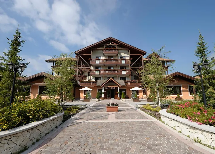 Golf Hotel