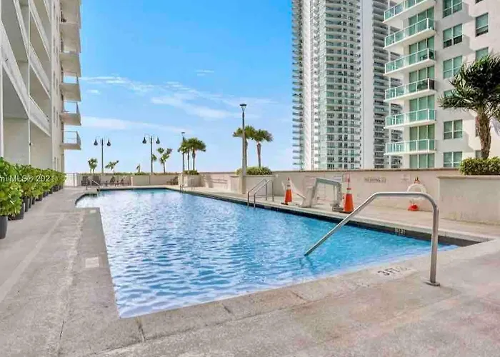 Brickell Center W/City & Bay View + Free Parking!