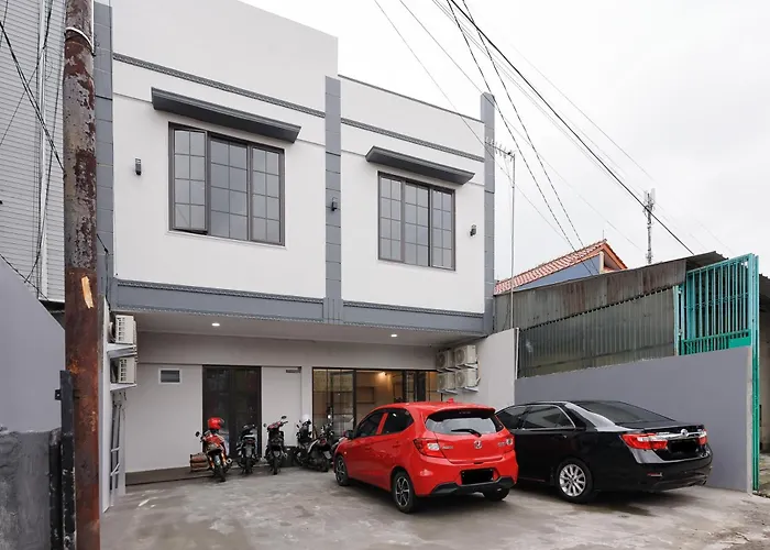 Reddoorz Plus Near Kebun Raya Bogor