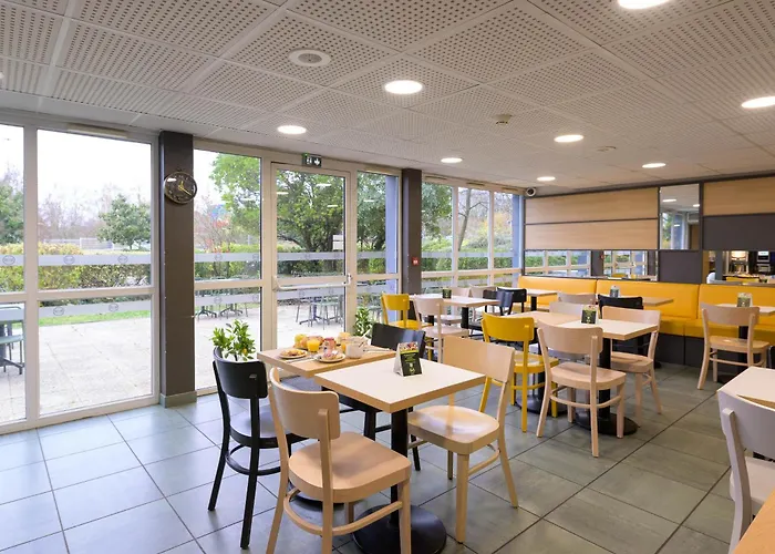 B&B Hotel Creil Chantilly