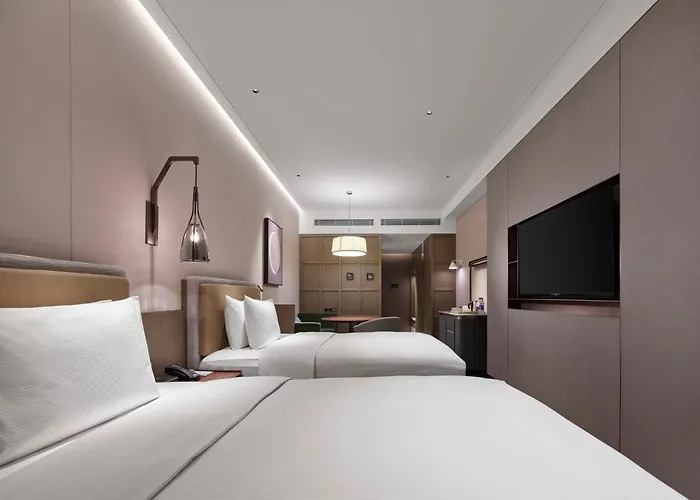 Doubletree By Hilton Yantai Golden Coast Hotel & Suites