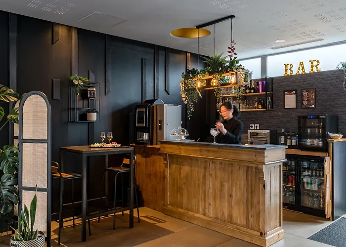 Q7 Lodge Lyon 7