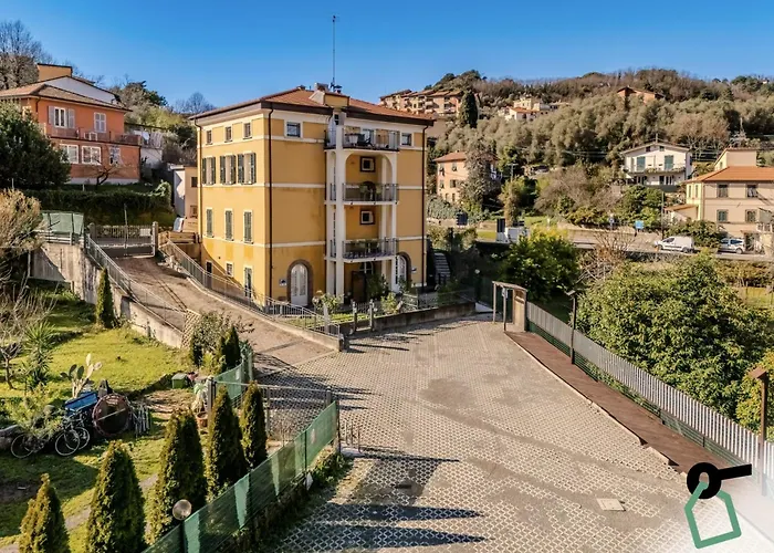HOTIDAY Apartment Collection - Lerici Terrediliguria