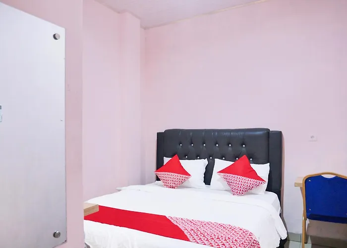 Hotel O Ilir Timur I Near Rsud Siti Fatimah Az-Zahra Formerly Lumendiva Suite