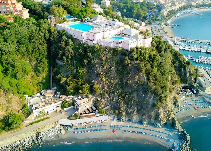 Hotiday Arenzano Pineta