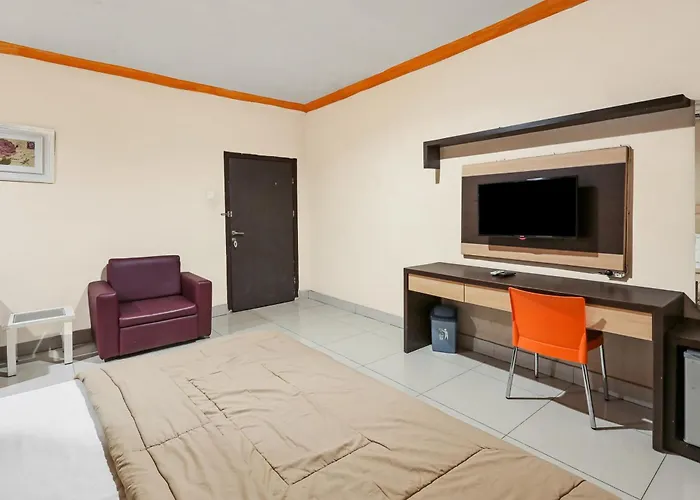 Collection O 93163 Hotel Grand Kartika