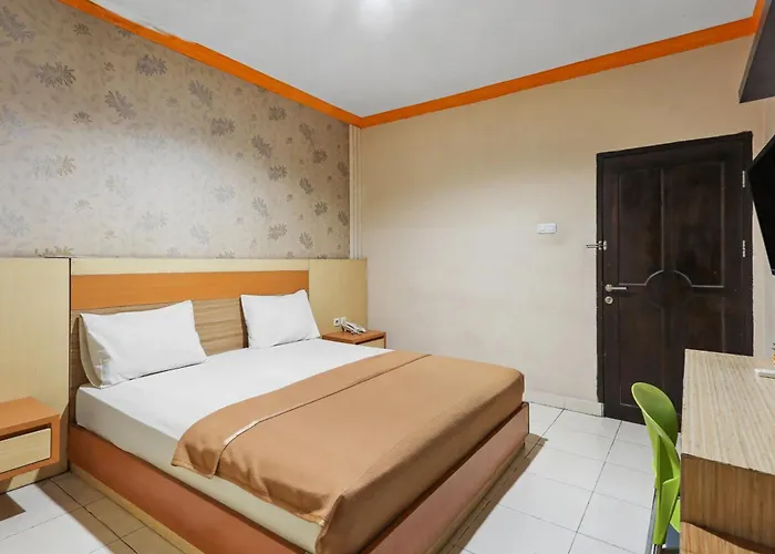Collection O 93163 Hotel Grand Kartika