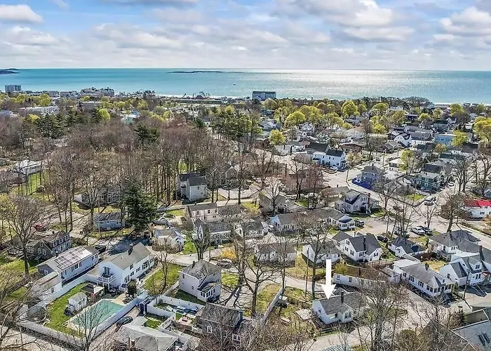 Make Lasting Memories At The Bougie Beach Bungalow
