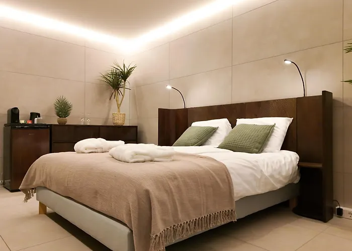 Hike & Bike Hotel
