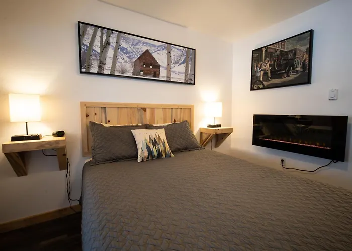 Alpine Lodge Hotel