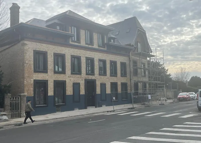 Maison Valmer - Le négociant, élégant F2 classé 4 étoiles