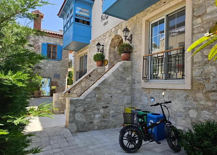 Kugu Urla