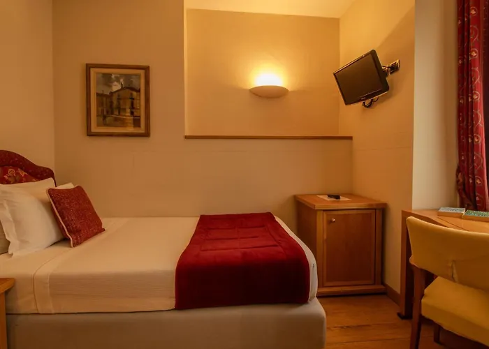 Paradise Hotel & Wellness