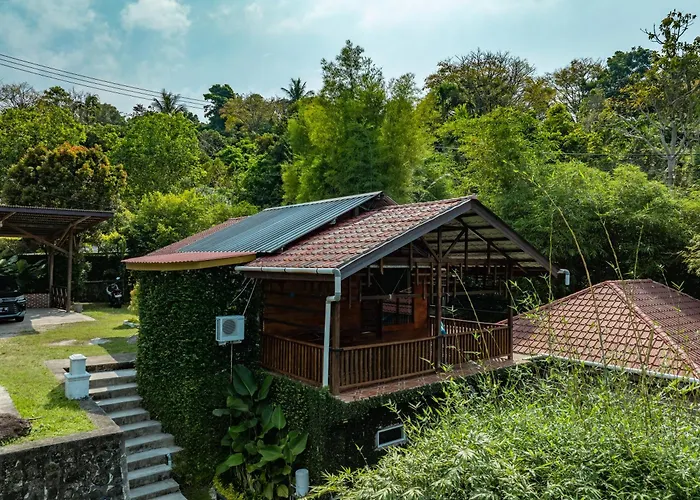 The Hawk'S Nest Resort